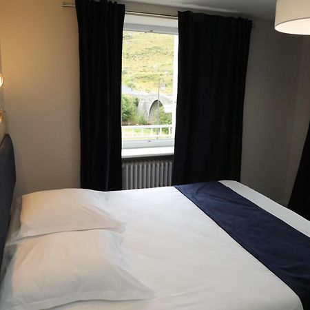 Le Relais De L'Aubrac Hotel Насбиналс Екстериор снимка