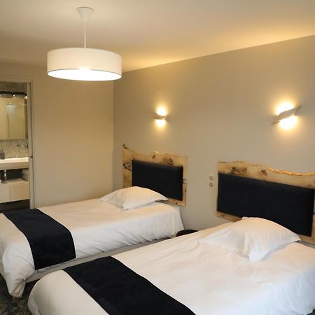 Le Relais De L'Aubrac Hotel Насбиналс Екстериор снимка