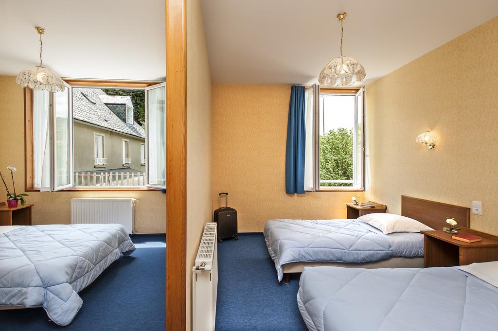 Le Relais De L'Aubrac Hotel Насбиналс Екстериор снимка